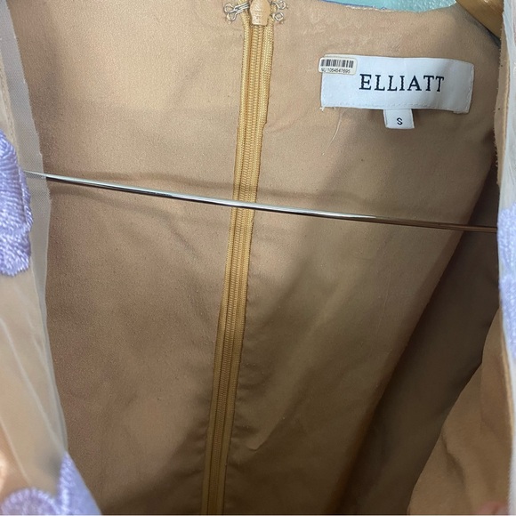 Elliatt Anthea Floral Embroidered Dress Mini Embellished 3D Applique Small - Picture 12 of 12